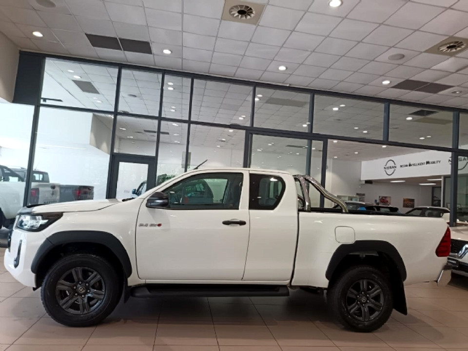 Toyota Hilux Xtra Cab 2.4 GD-6 RB Raider 6MT, image 2