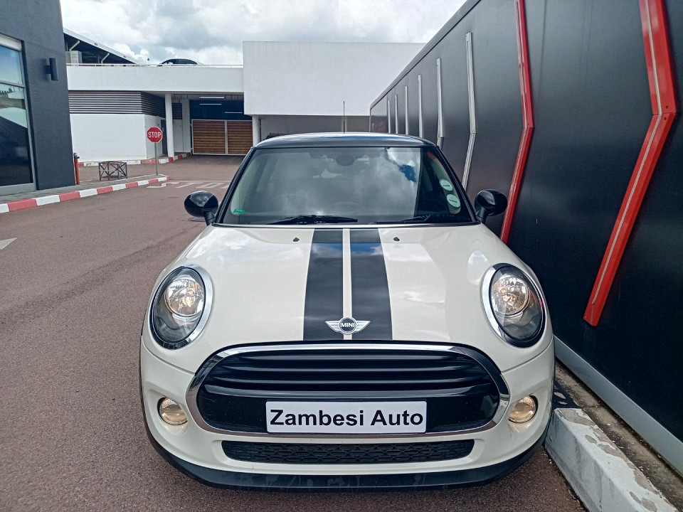 MINI Cooper Hatch 3-door auto, image 2