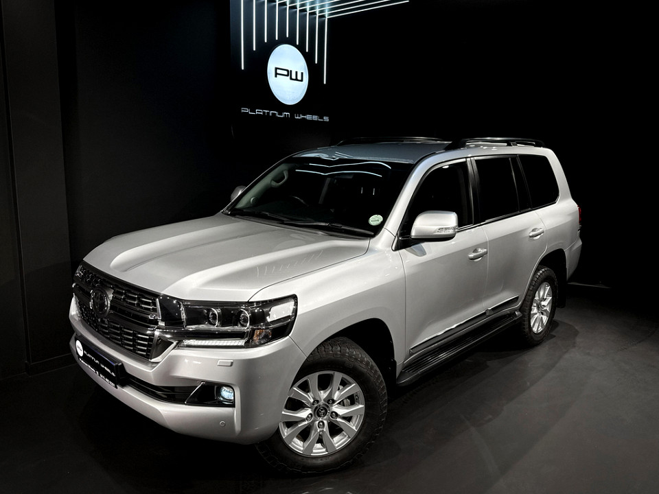 Toyota Land Cruiser 200 4.5D-4D V8 VX-R, image 2