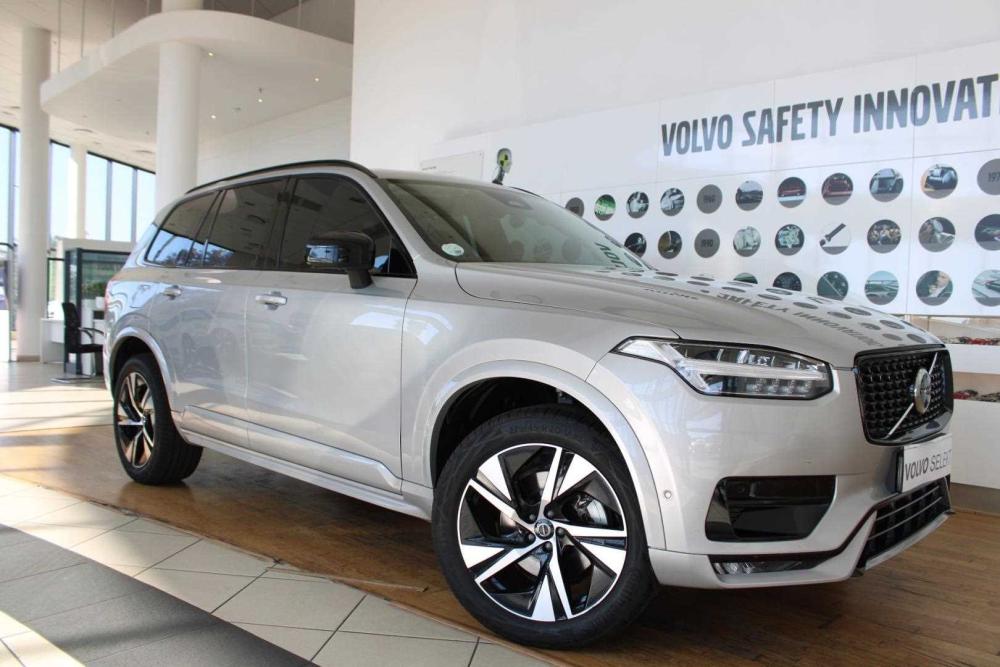 Volvo XC90 B5 Geartronic AWD Plus Dark, image 1