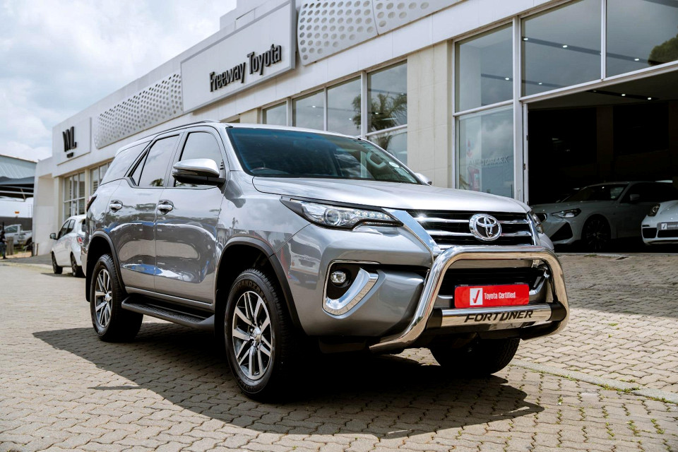 TOYOTA FORTUNER 2.8GD-6 R/B A/T, image 2