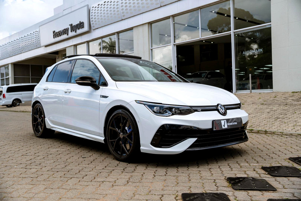 VOLKSWAGEN GOLF 8 2.0 TSI R DSG, image 2