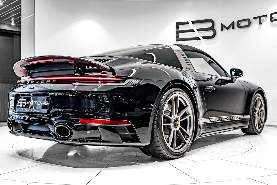 PORSCHE 911 TARGA 4 GTS, image 2