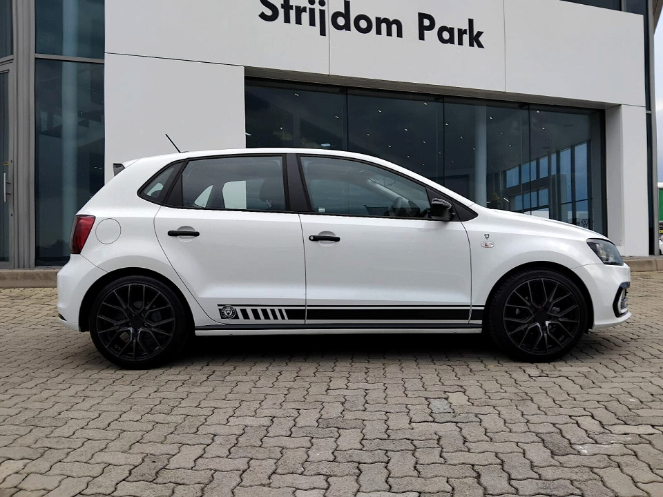 VOLKSWAGEN POLO VIVO 1.4 (5DR), image 2