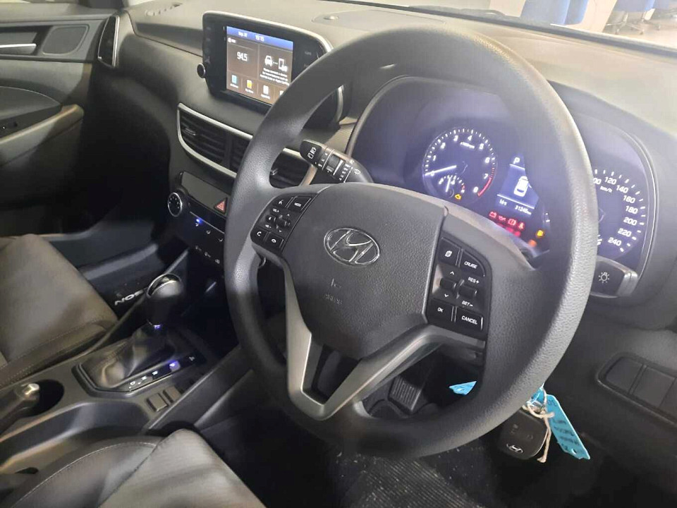 HYUNDAI TUCSON 2.0 PREMIUM A/T, image 2
