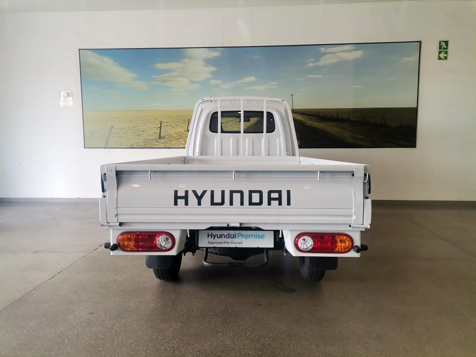 HYUNDAI H100 2.6D A/C F/C D/S, image 2