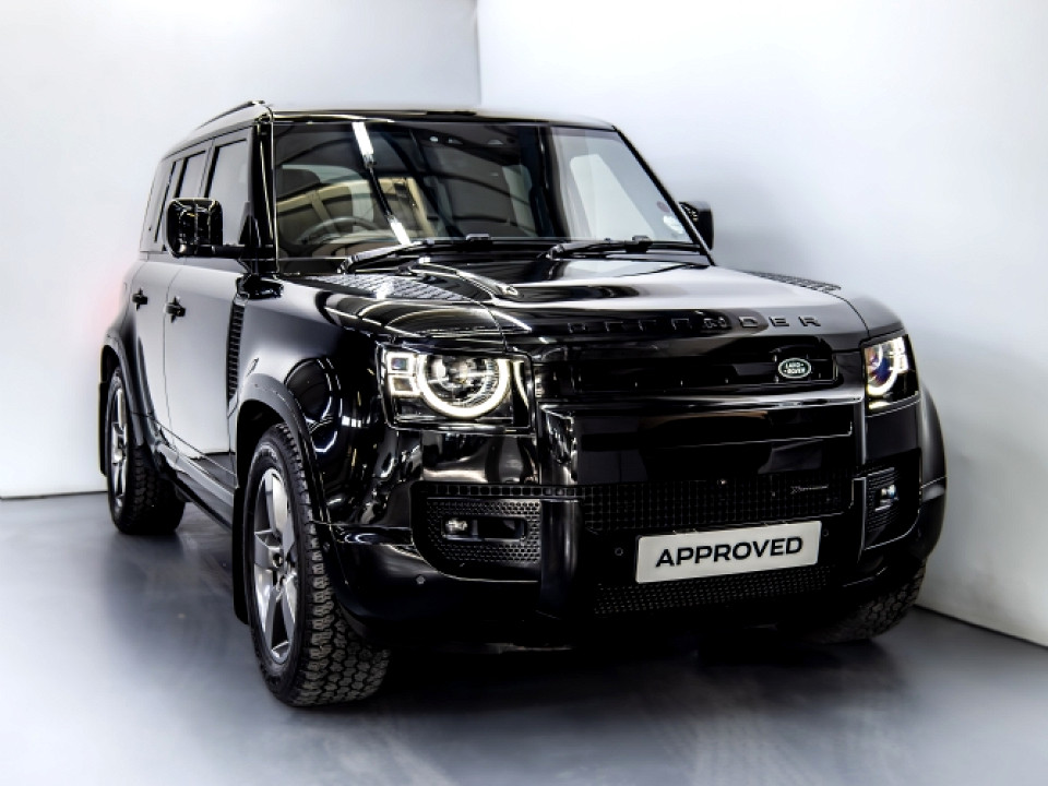 LAND ROVER DEFENDER 110 D300 HSE X-DYNAMIC, image 1