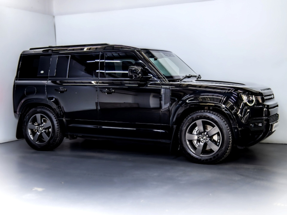 LAND ROVER DEFENDER 110 D300 HSE X-DYNAMIC, image 2