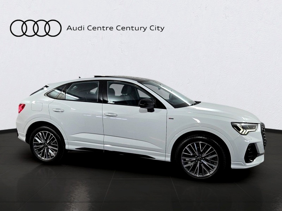 AUDI Q3 SPORTBACK 35 TDI S TRONIC BLACK EDITION, image 2