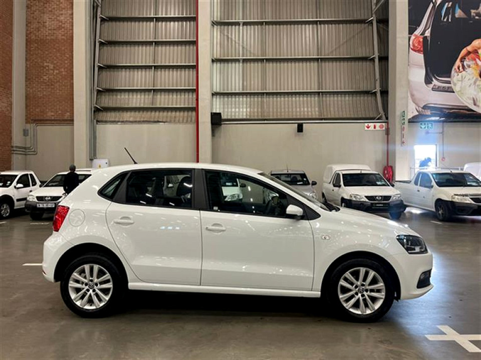 VOLKSWAGEN POLO VIVO 1.6 COMFORTLINE TIP (5DR), image 2