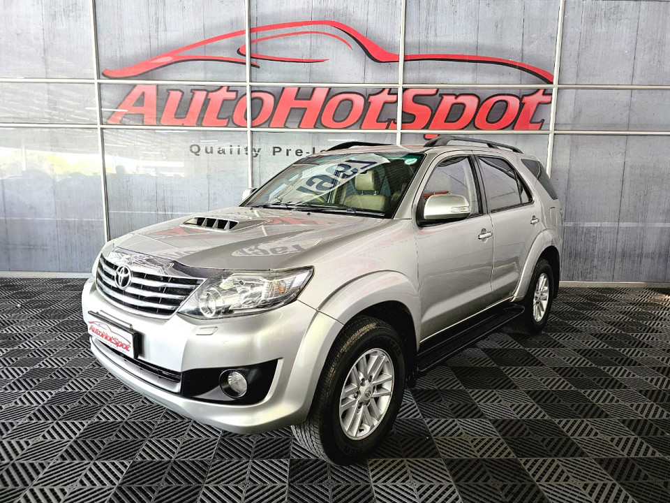 Toyota Fortuner 3.0D-4D R/B auto, image 1