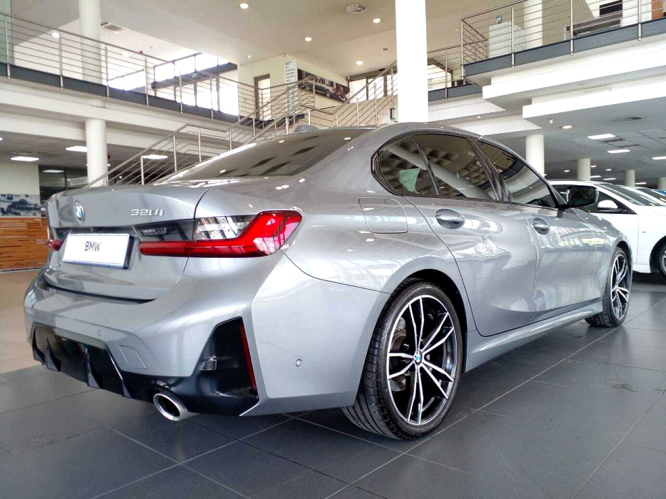 BMW 320i M SPORT A/T (G20) , image 2