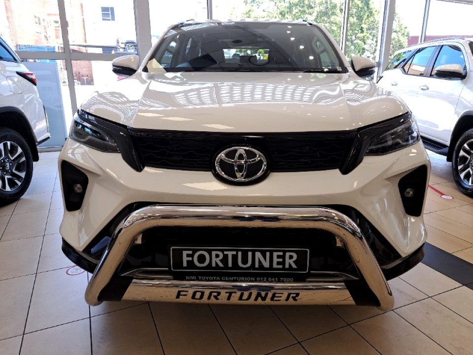 TOYOTA FORTUNER 2.4GD-6 4X4 A/T, image 1