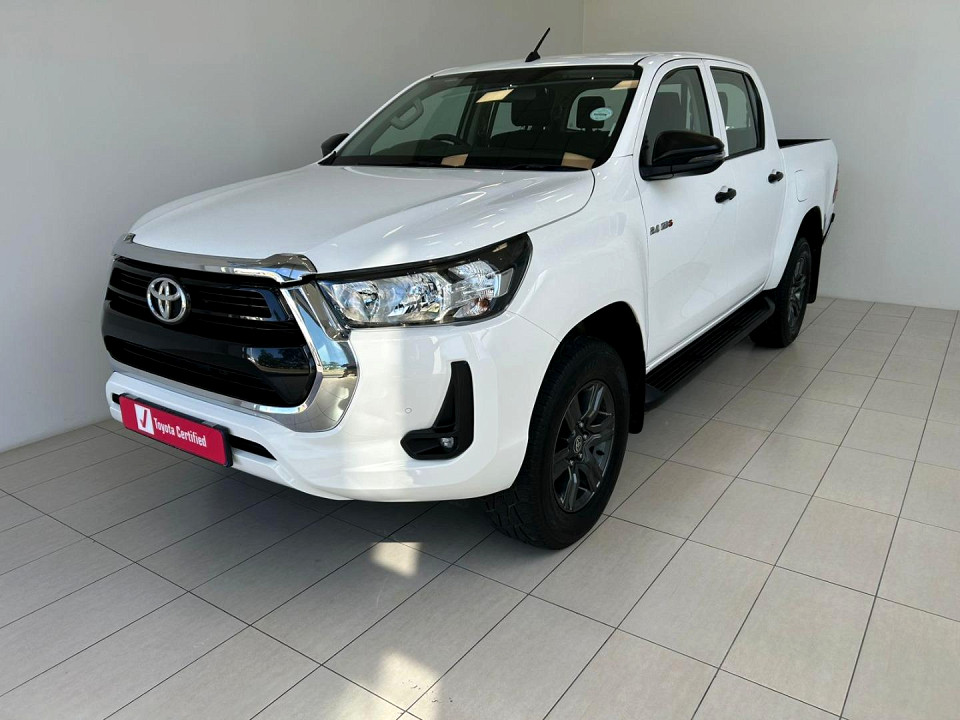 Toyota Hilux Double Cab  2.4GD6 4X4 Raider MT, image 1
