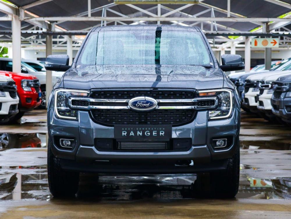 Ford Ranger XLT 2.0L SiT D-Cab 4x2 6AT, image 2