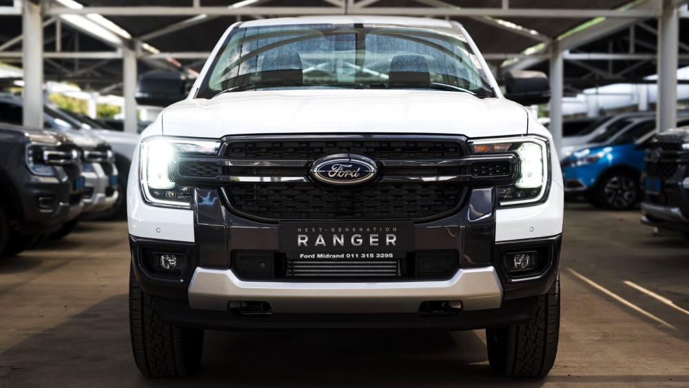 Ford Ranger XLT 2.0L SiT D-Cab 4x2 6AT, image 2