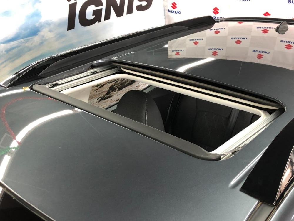 Mahindra XUV3X0 1.2 AX5 AT, image 2