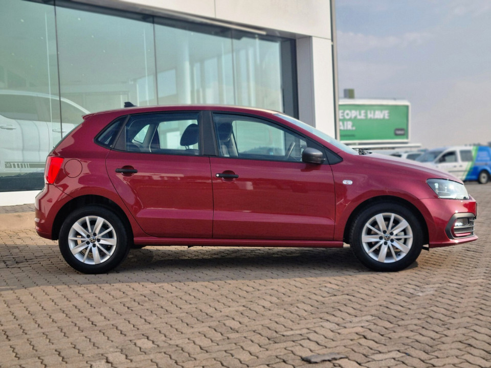 VOLKSWAGEN POLO VIVO 1.4 (5DR), image 2