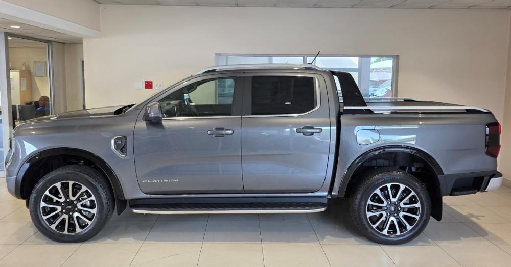 Ford Ranger 3.0D V6 Platinum 10AT Double Cab, image 2