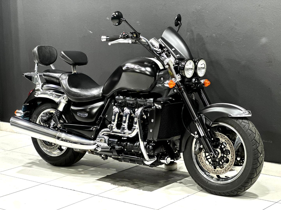 TRIUMPH ROCKET 3, image 2