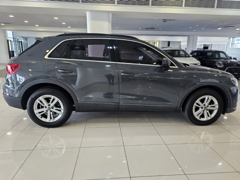 AUDI Q3 1.4T S TRONIC URBAN EDITION, image 2