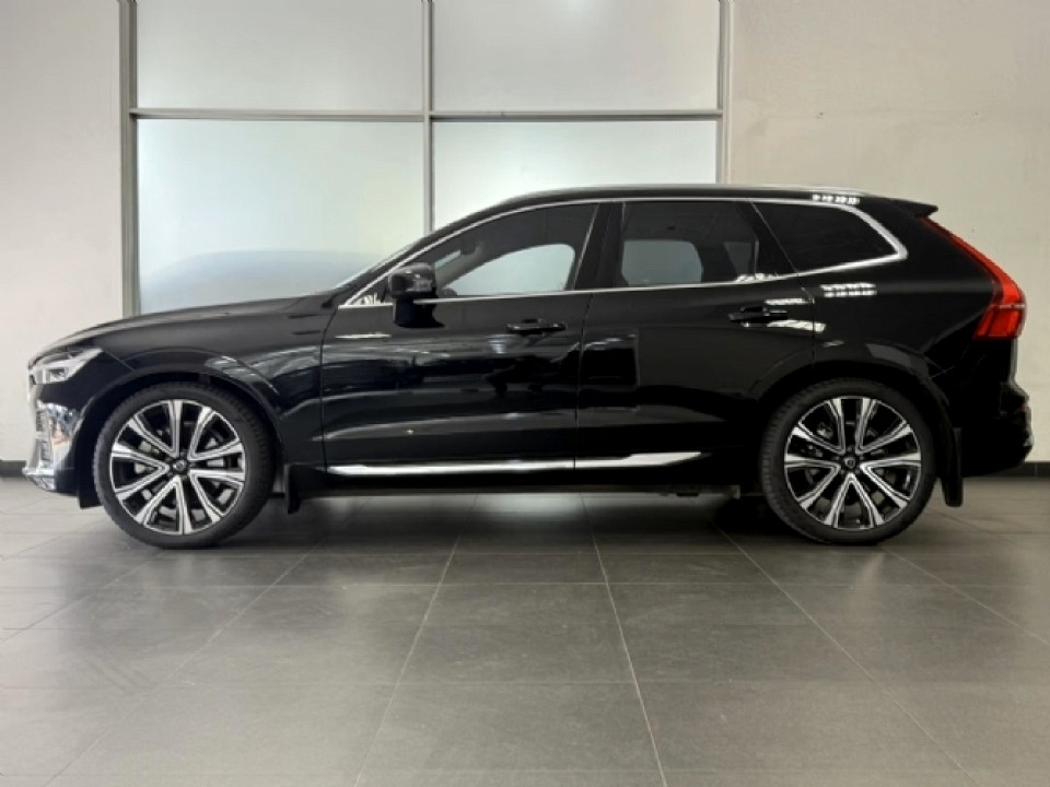 VOLVO XC60 B6 ULTIMATE BRIGHT GEARTRONIC AWD, image 2
