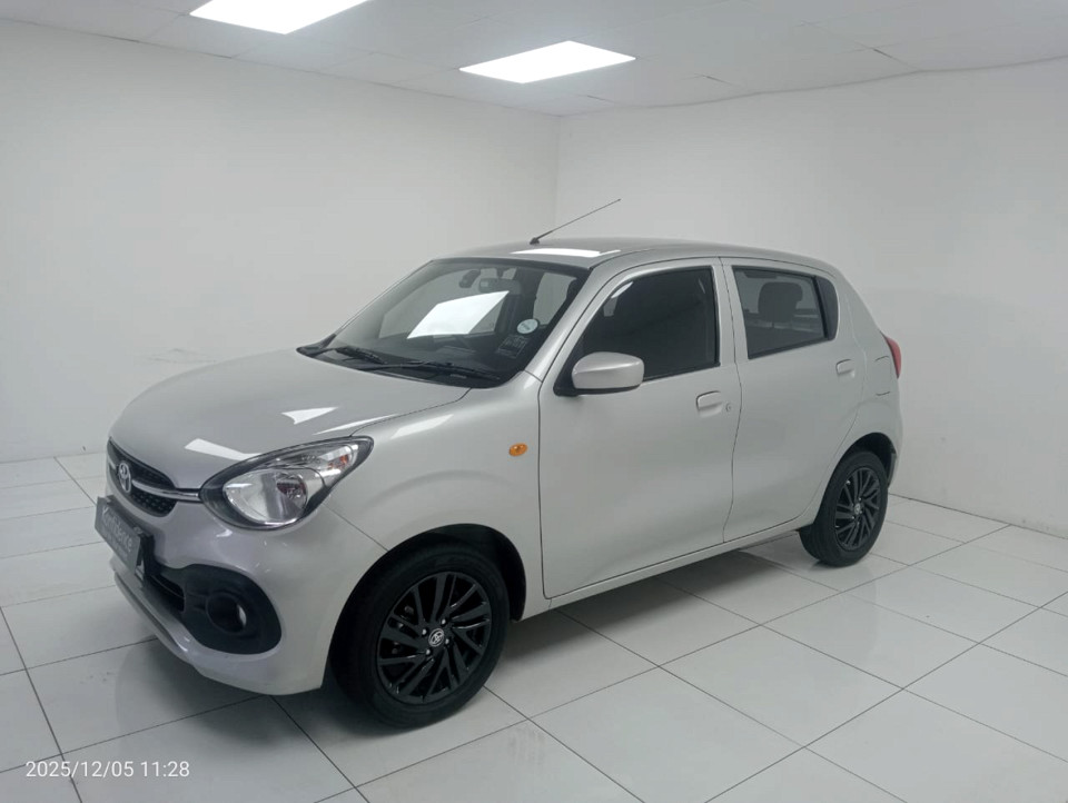 TOYOTA VITZ 1.0 XR AMT, image 2