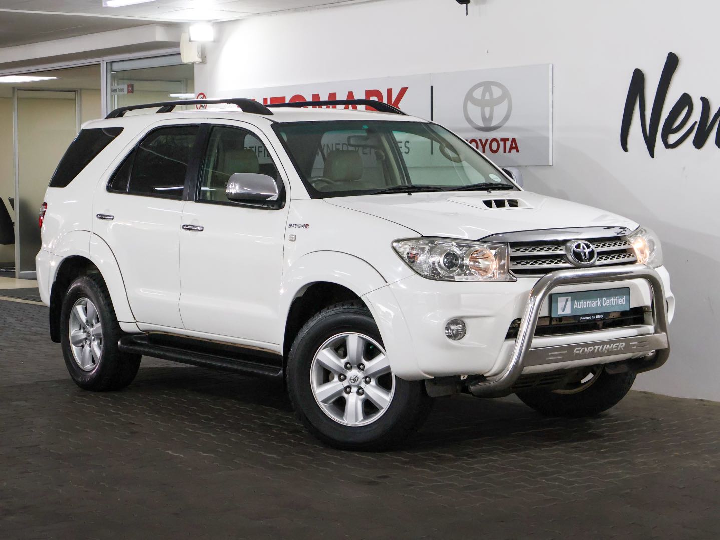 TOYOTA FORTUNER 3.0D-4D R/B 4X4, image 1