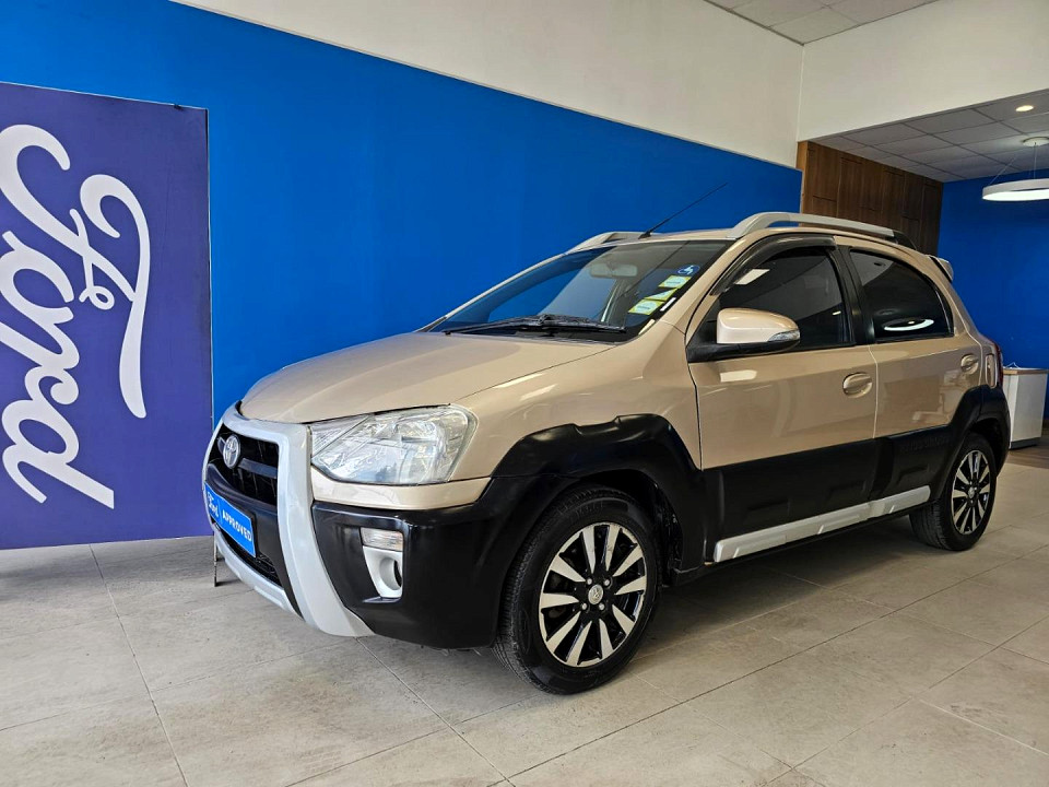 TOYOTA ETIOS CROSS 1.5 Xs 5Dr, image 1