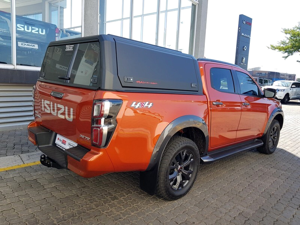 ISUZU D-MAX 3.0 Ddi V-CROSS HR 4X4 A/T D/C P/U, image 2
