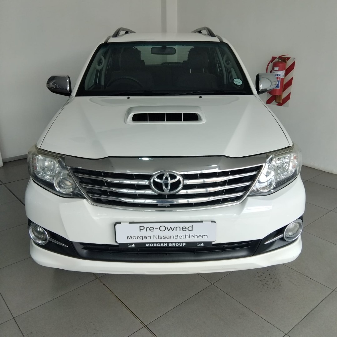 TOYOTA FORTUNER 2.5D-4D RB A/T, image 2