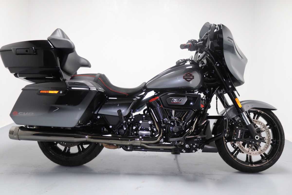 HARLEY DAVIDSON CVO STREET GLIDE, image 1