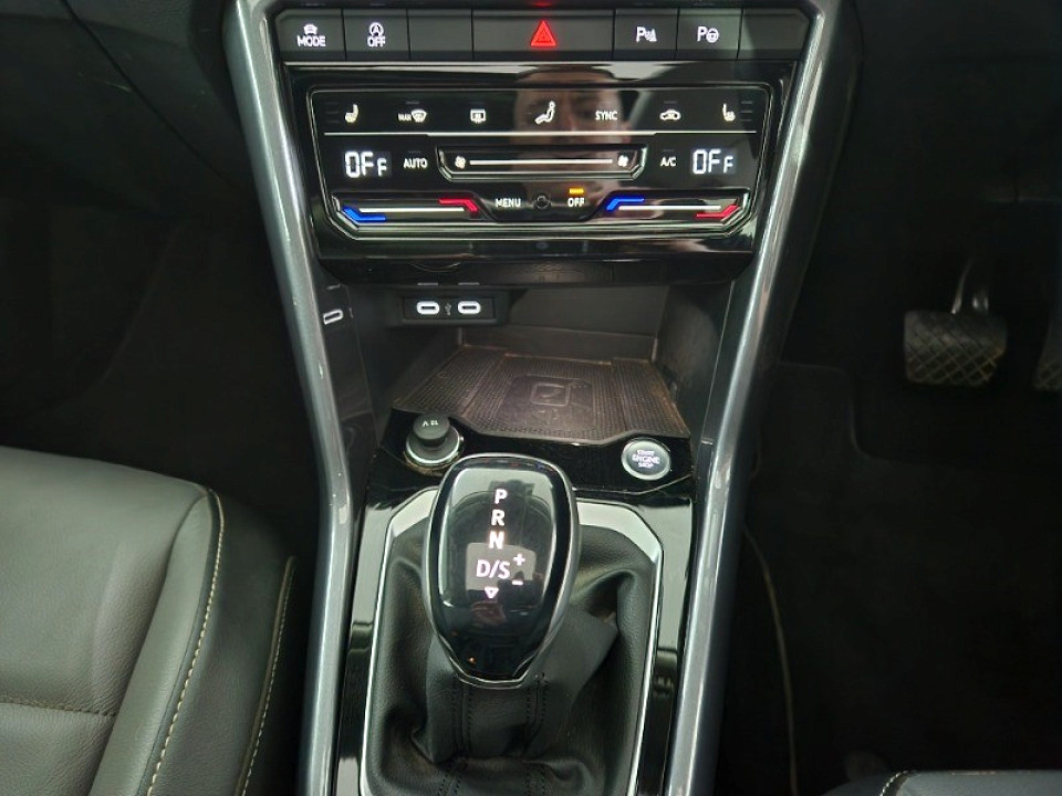 VOLKSWAGEN T-ROC 1.4 TSI DESIGN TIPTRONIC, image 2