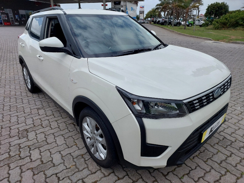 MAHINDRA XUV300 1.2T (W6), image 1