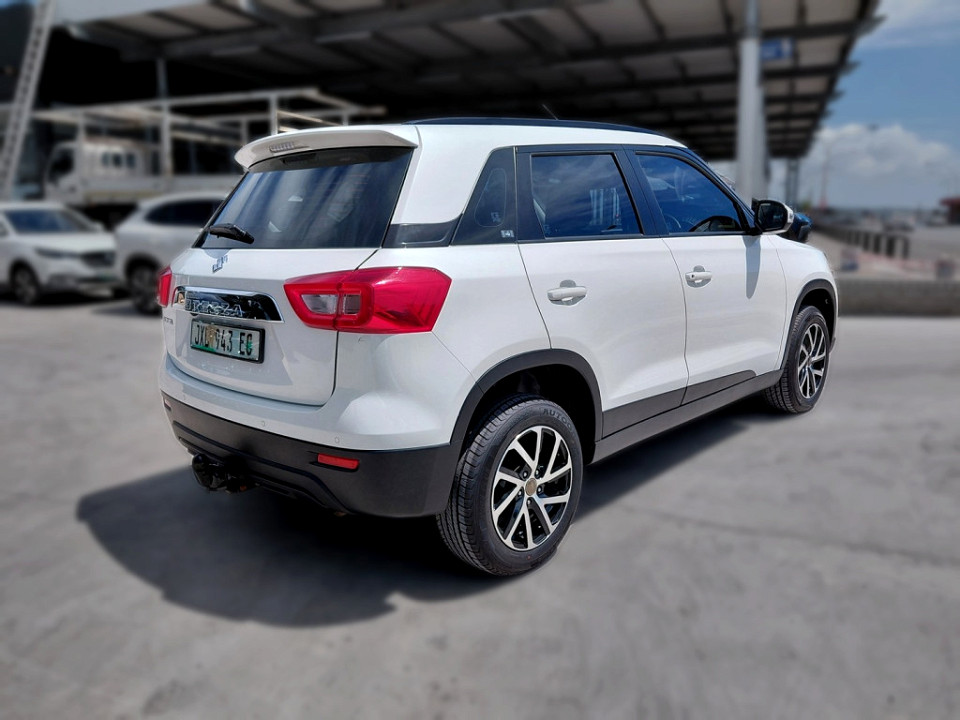SUZUKI VITARA BREZZA 1.5 GL, image 2
