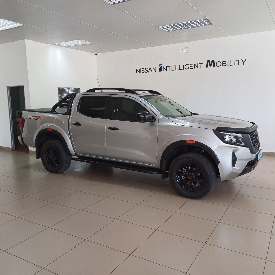 NISSAN NAVARA 2.5DDTi PRO-4X 4X4 A/T D/C P/U, image 2