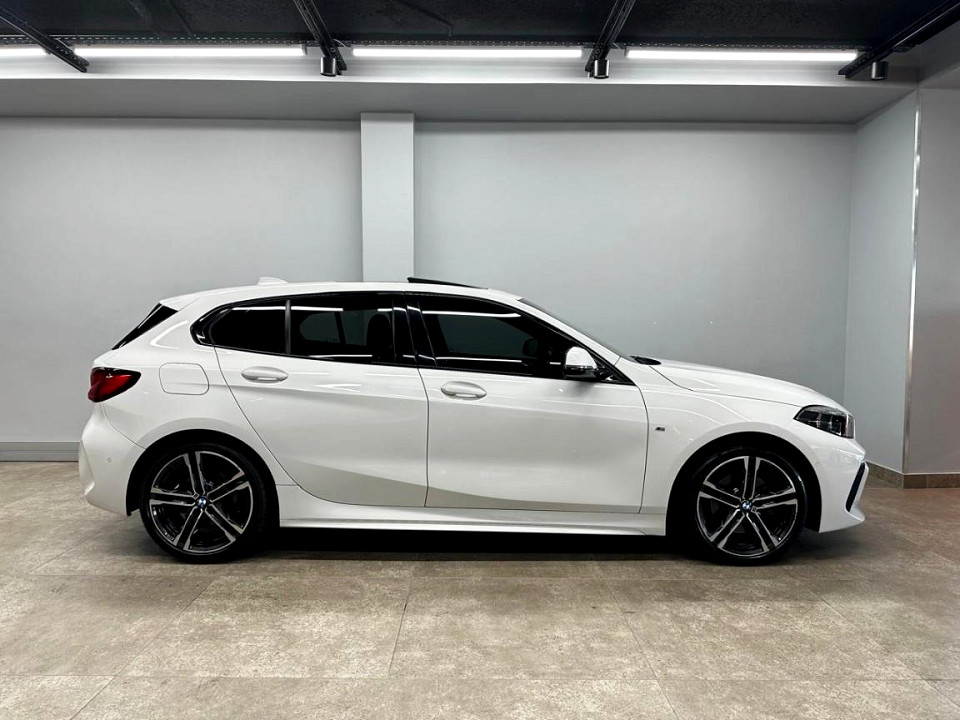 BMW 118i M Sport, image 2