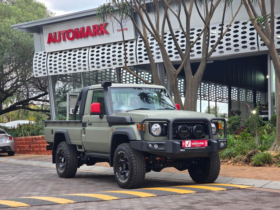 TOYOTA LAND CRUISER 79 4.5D P/U S/C, image 1