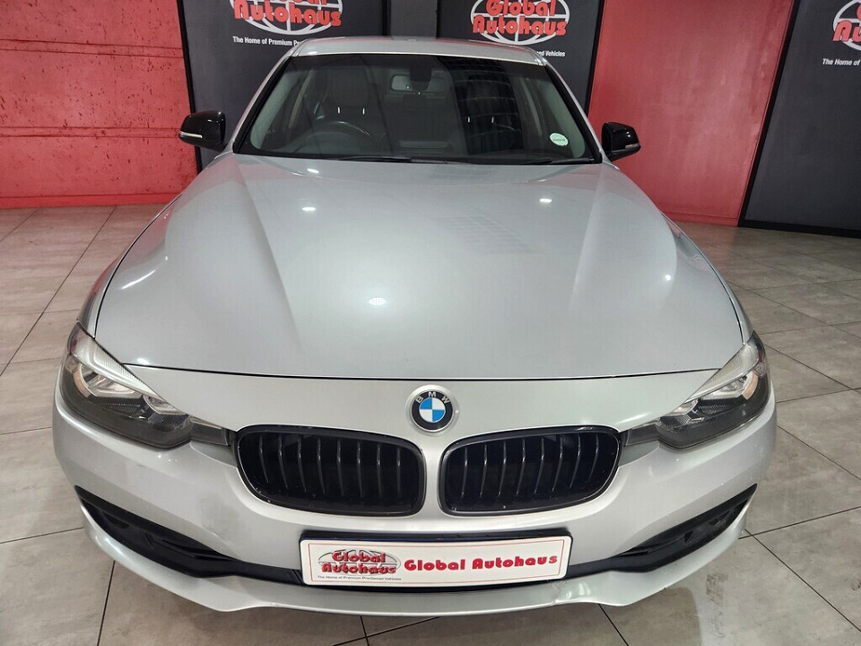 BMW 320i A/T (F30), image 2