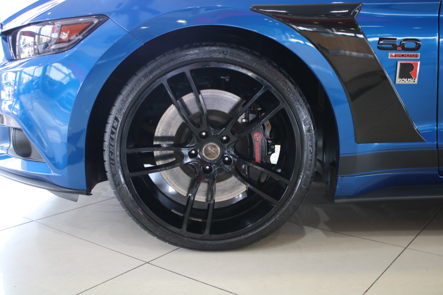 Ford Mustang 5.0 GT fastback, image 2