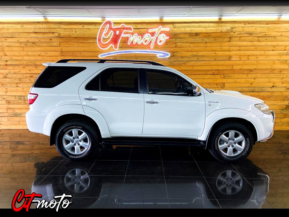 Toyota Fortuner 3.0D-4D R/B auto, image 2