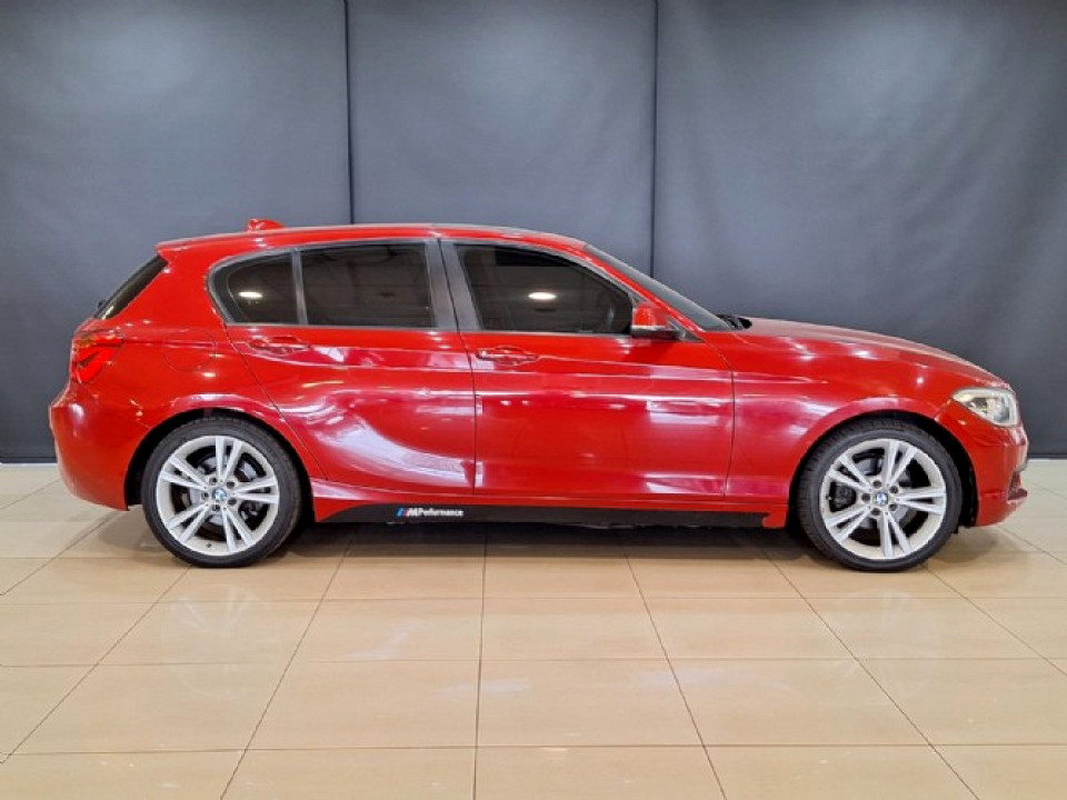 BMW 120i 5-door Sport auto, image 2