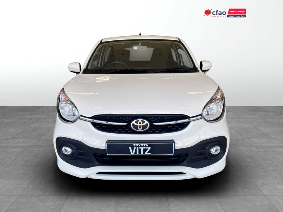 TOYOTA VITZ 1.0 XR AMT, image 2