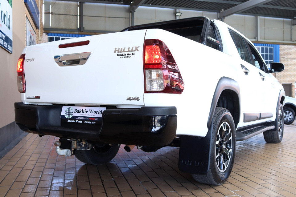 Toyota Hilux Double Cab 2.8GD6 4X4 Legend AT, image 2