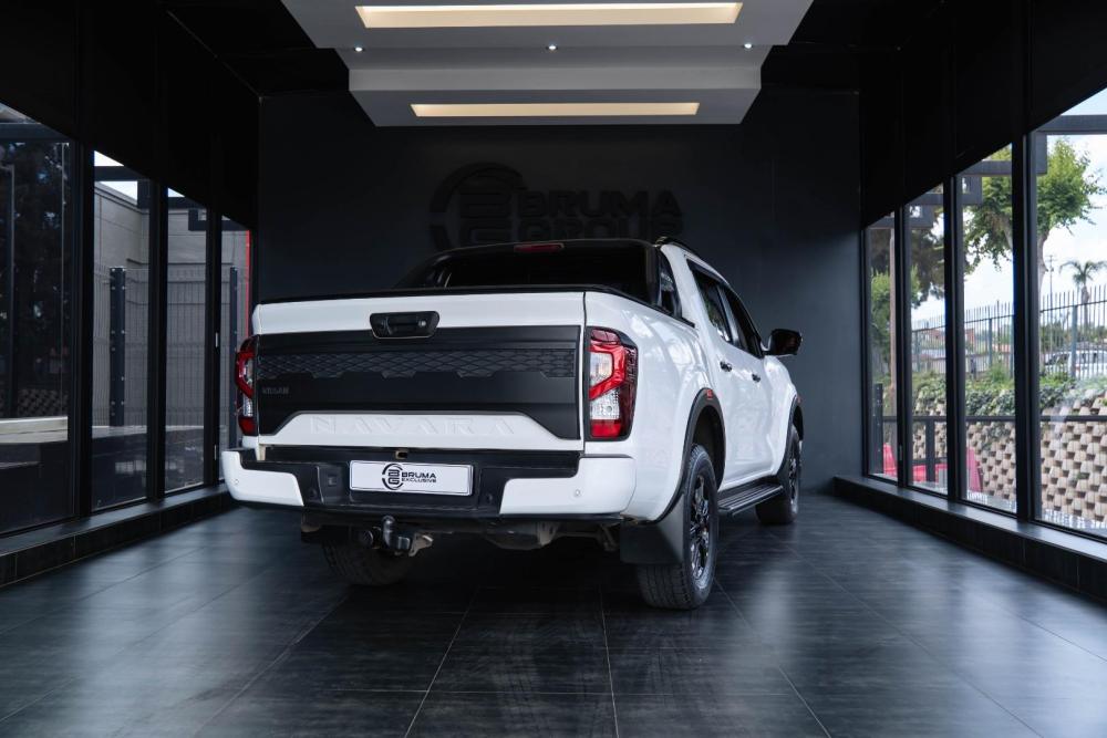 Nissan Navara 2.5DDTi Pro-2X Auto D/C P/U, image 2