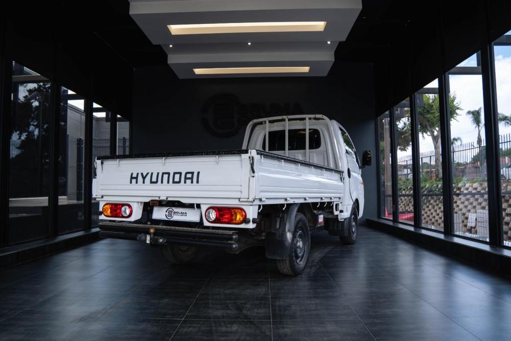 Hyundai H-100 Bakkie 2.6D Deck, image 2