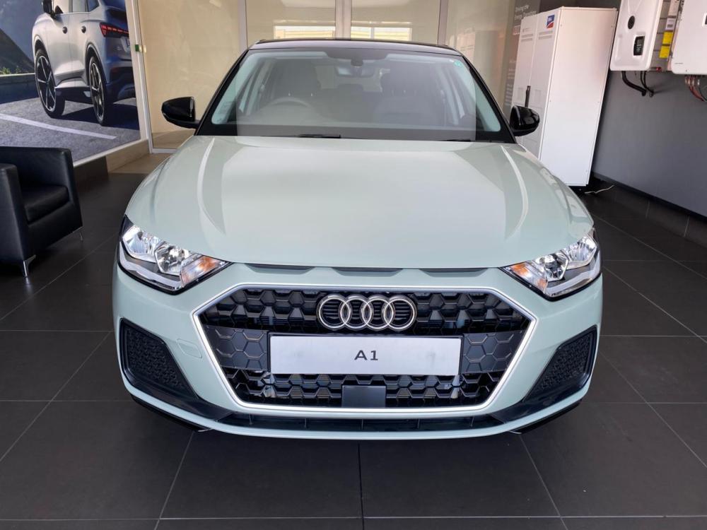 Audi A1 Sportback Advanced 30 TFSI S tronic, image 2