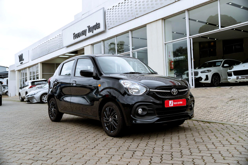 TOYOTA VITZ 1.0 XR AMT, image 2