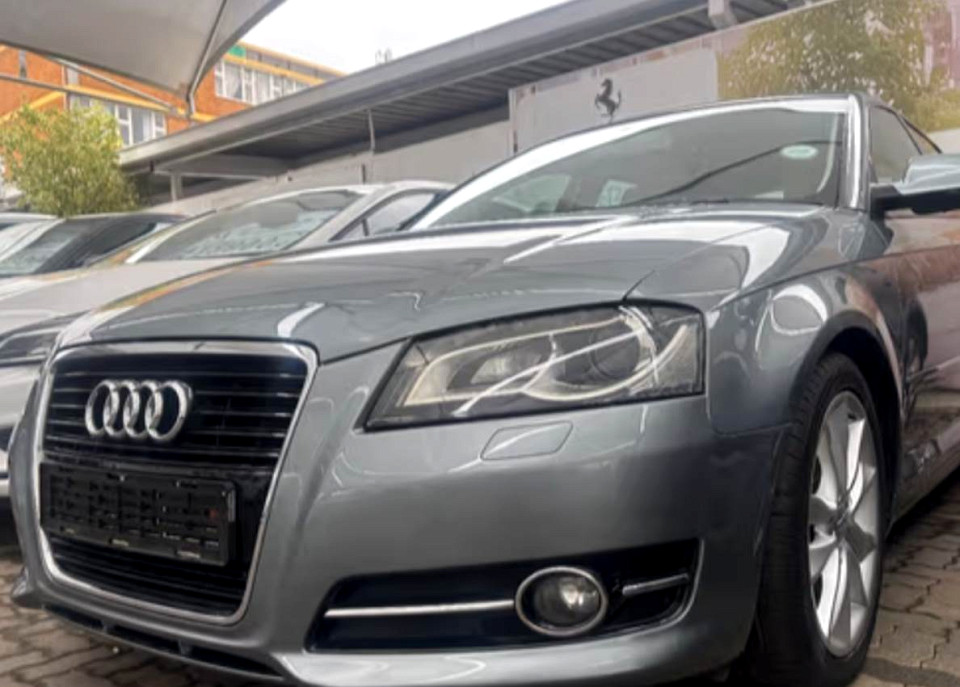 Audi A3 3-door 1.8T FSI Ambition, image 1