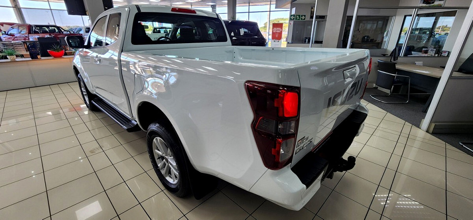 ISUZU D-MAX 1.9 Ddi HR LS E-CAB, image 2